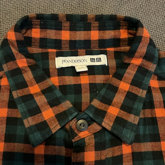 Uniqlo x J.W. Anderson Flannel Shirt - Picture 2 of 4